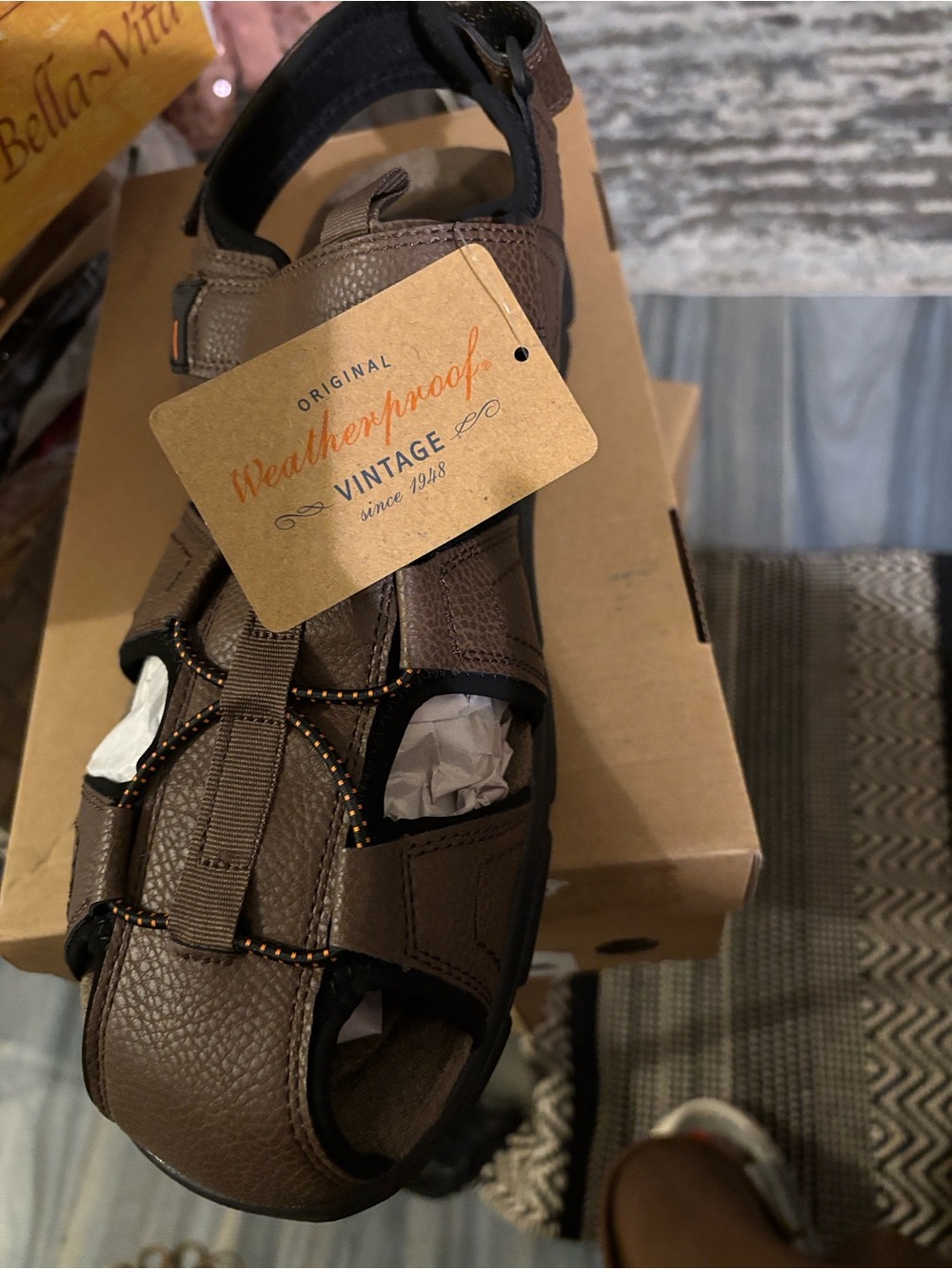 Weatherproof Brown Leather-Textured Men's Fisherman Sandals
